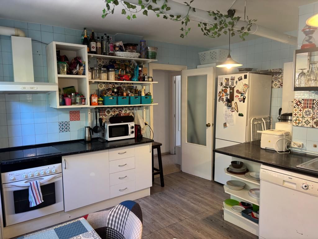 Kitchen of Flat for sale in  Madrid Capital  with Heating
