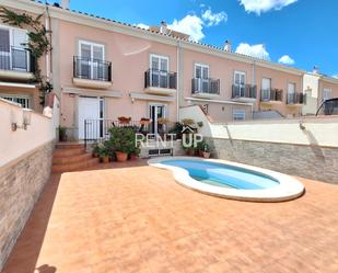 Vista exterior de Casa adosada en venda en Novelé  / Novetlè amb Aire condicionat, Terrassa i Piscina