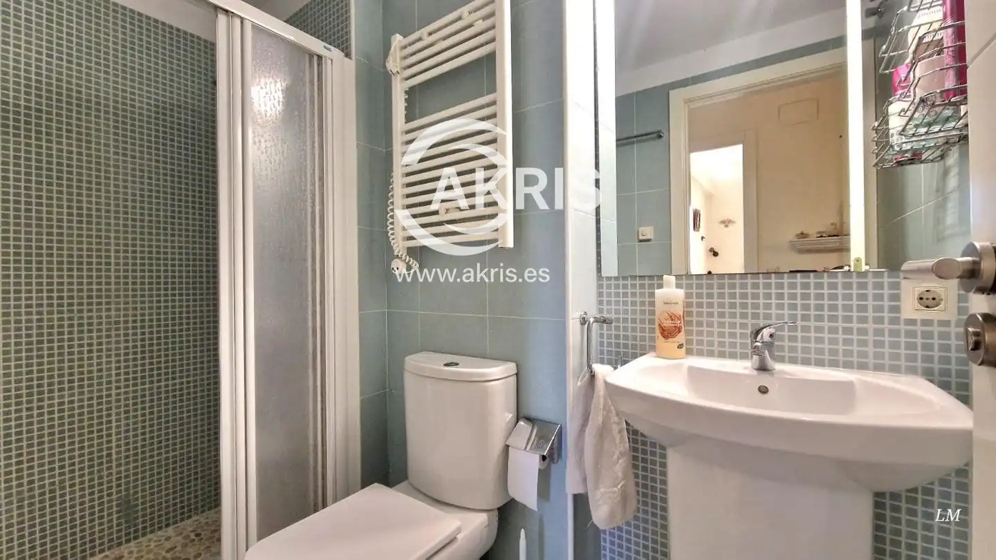 Piso con piscina en venta en Avinguda Sa Boadella, imagen 49