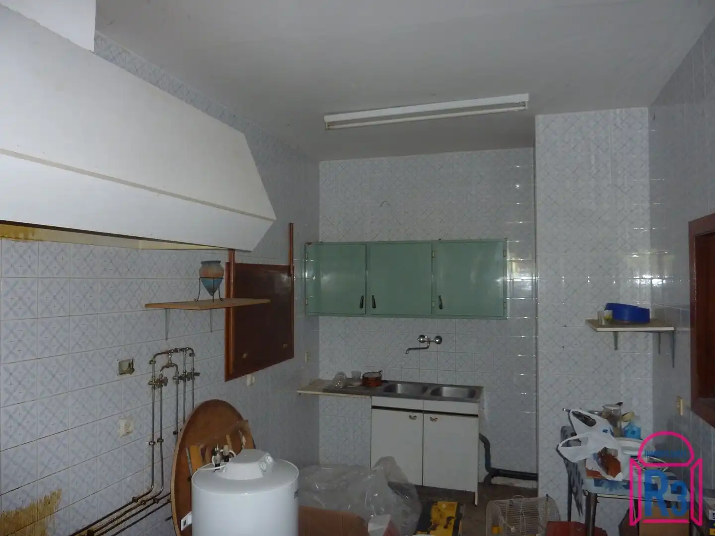 Kitchen of Commercial properties for sale in Villaturiel  with Terrace