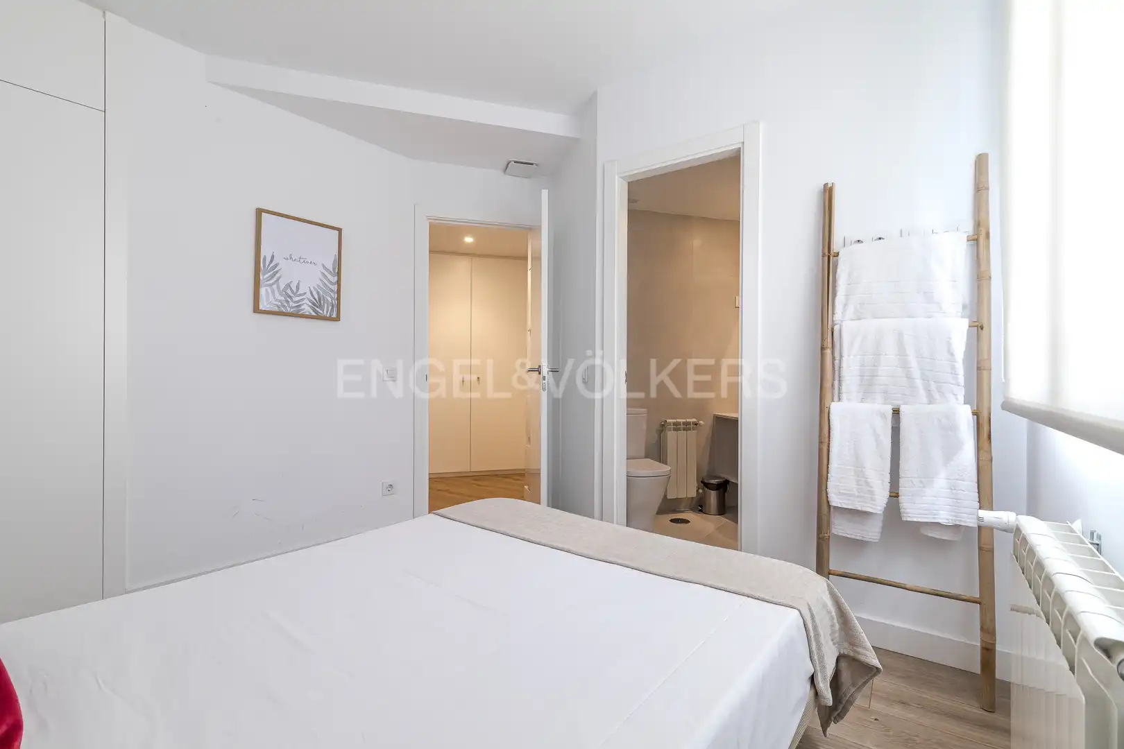 Habitación de Apartamento de alquiler en Madrid con Aire acondicionado, Calefacción y Amueblado