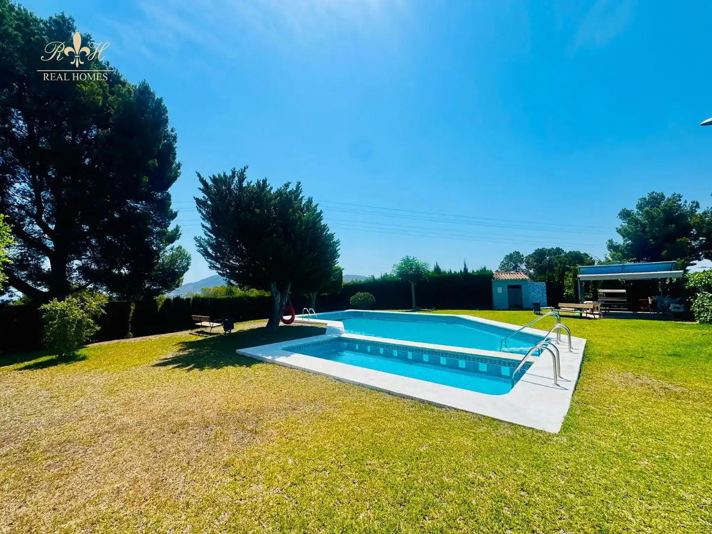 Piscina de Casa adosada en venda en La Nucia amb Aire condicionat, Traster i Piscina