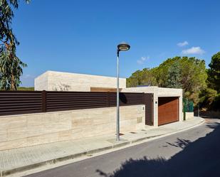 Vista exterior de Casa o xalet en venda en Lloret de Mar amb Aire condicionat, Calefacció i Jardí privat