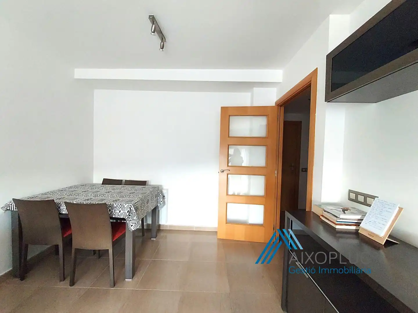 Comedor de Piso en venta en Sant Martí Sarroca con Calefacción