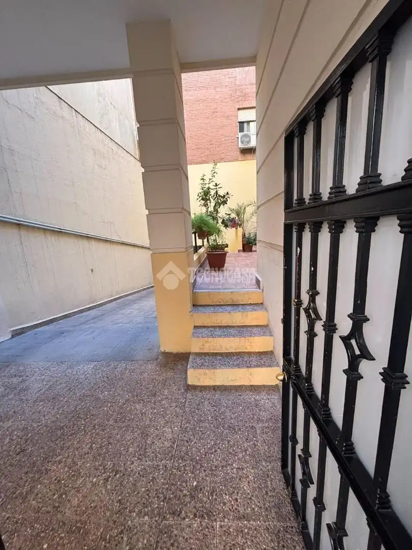 Vista exterior de Piso en venta en Madrid