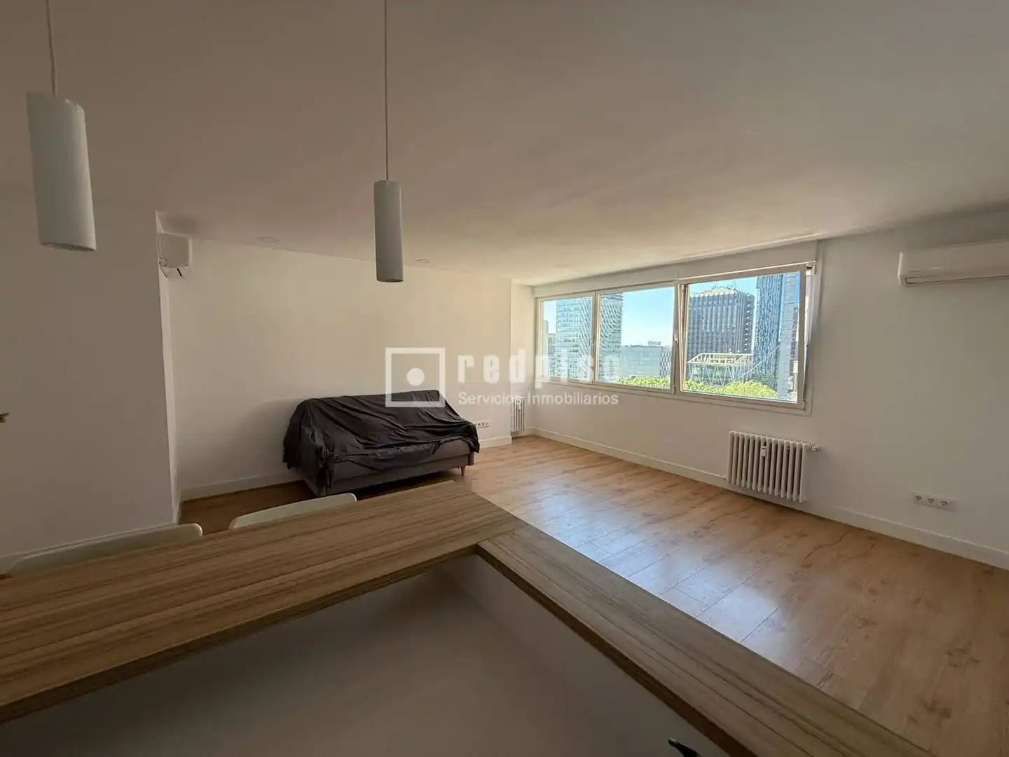 Schlafzimmer von Loft zur Miete in Madrid mit Klimaanlage
