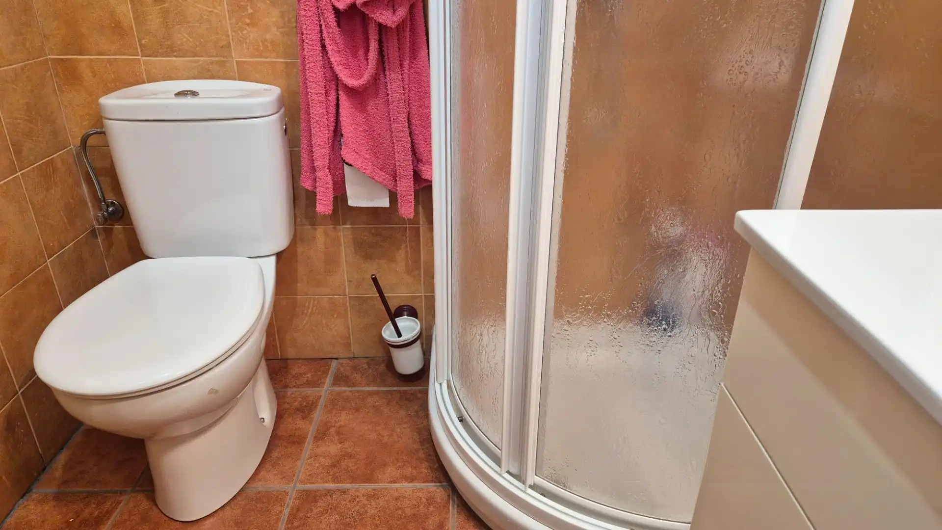 Bathroom of Houses for sale in San Esteban de la Sierra
