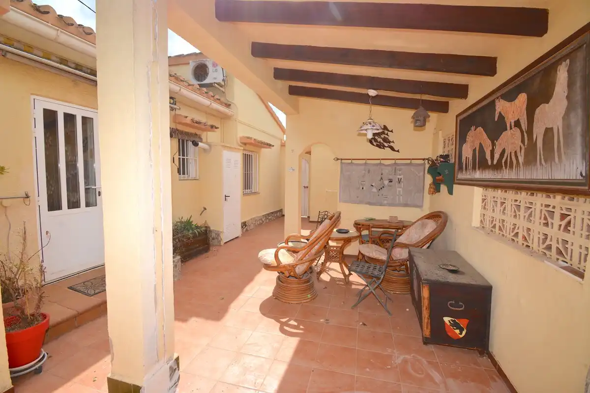 Terrasse von Haus oder Chalet zum Verkauf in Dénia mit Klimaanlage, Heizung und Privatgarten