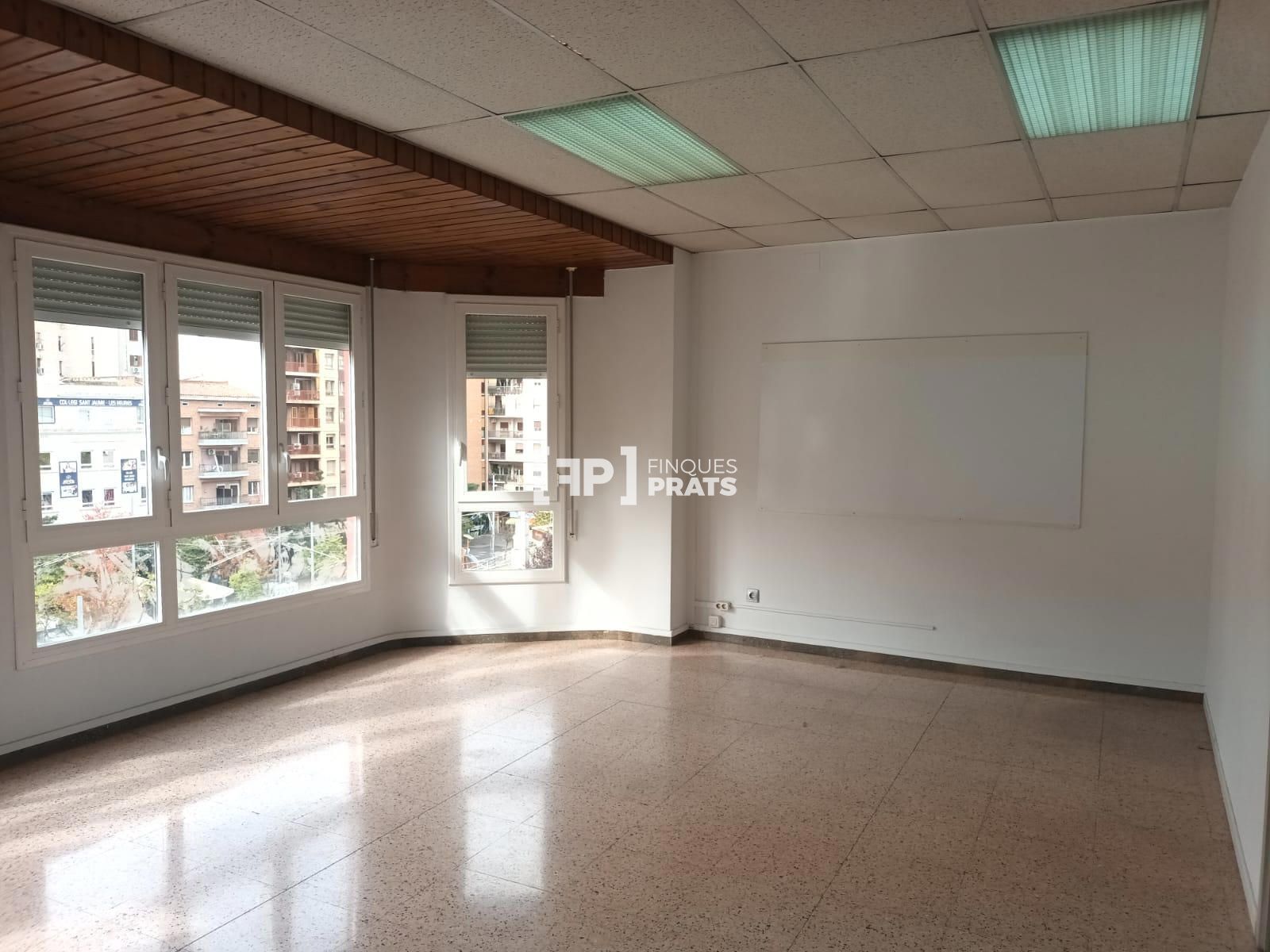 Oficina de alquiler en Balmes