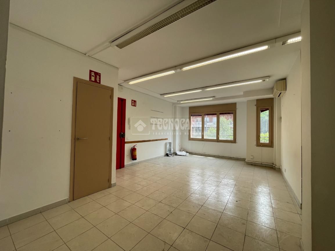 Oficina de alquiler en Centre - Estació