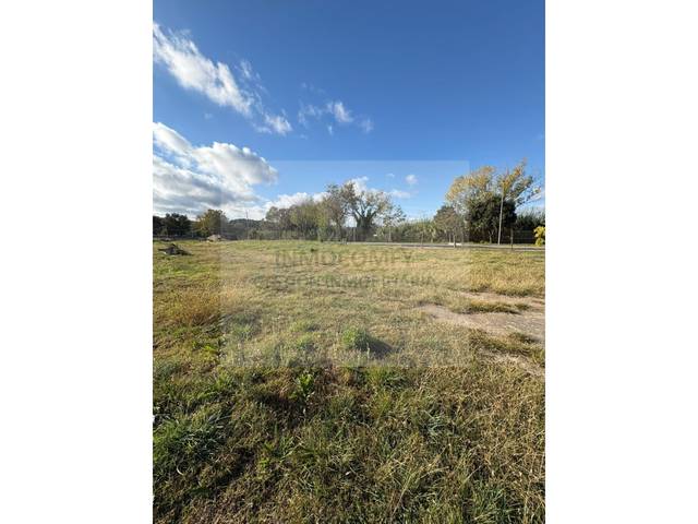 Terreno industrial en Venta en Calle Lledoners Dels, 7 en Forallac