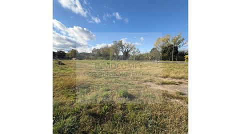 Parcela edificable industrial en venta
