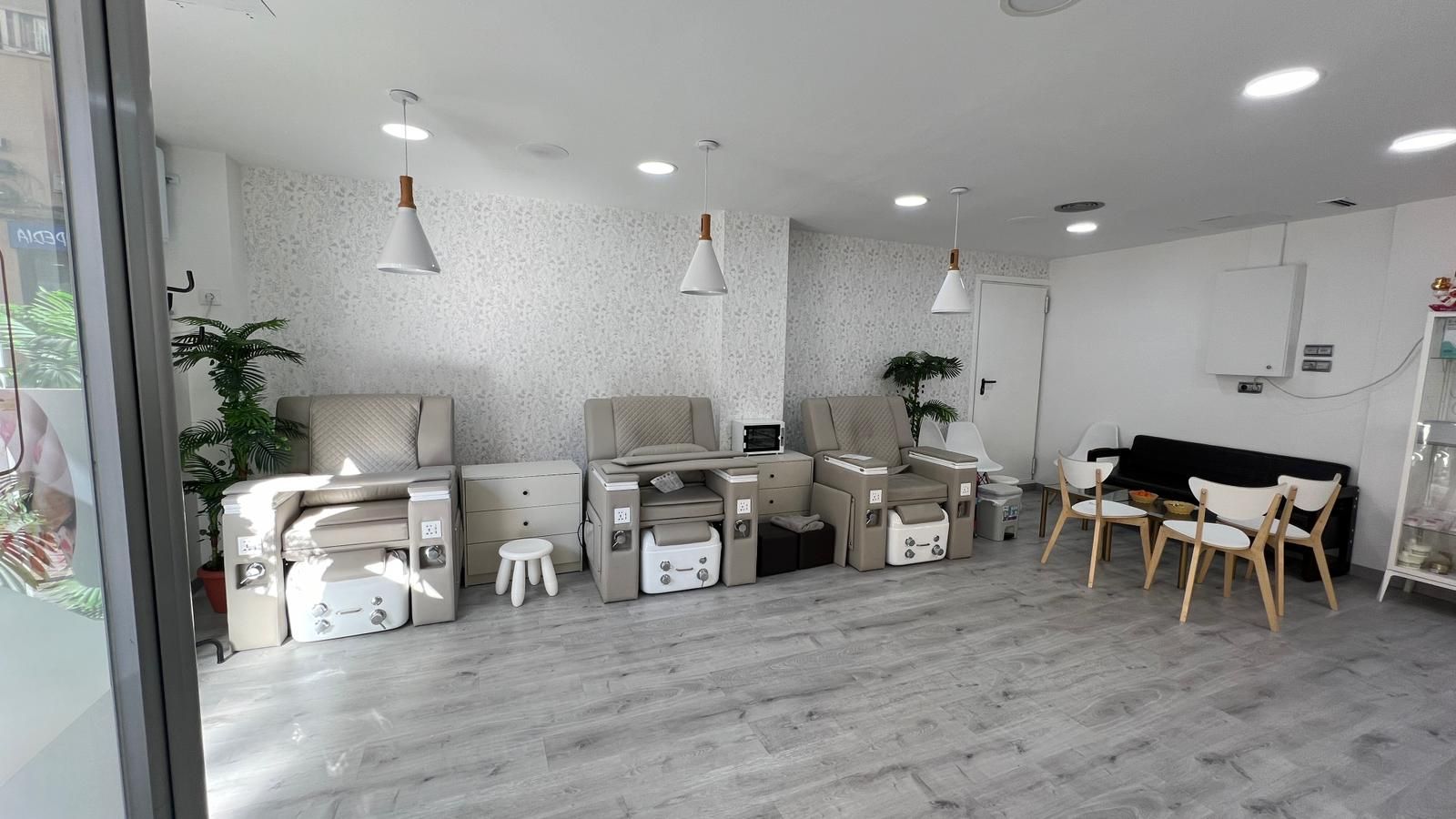 Local en venta en Carrer de Pi i Gibert, Llefià, Artigues - Llefià, Badalona