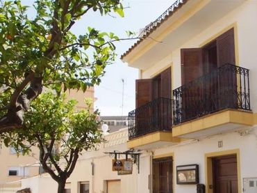 Maison mitoyenne avec balcon à vendre à Zona Pueblo