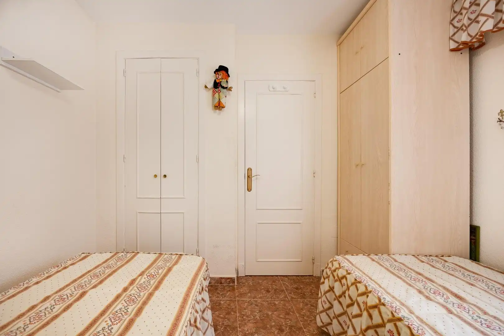 Dormitori de Casa o xalet en venda en Torrevieja amb Aire condicionat, Jardí privat i Piscina