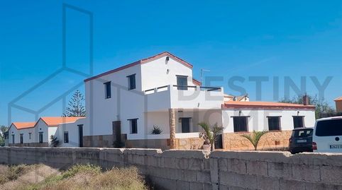 Foto 2 de Casa o chalet en venta en Majanicho, Lajares, La Oliva
