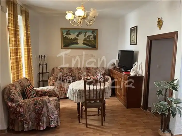 Sala de estar de Casa adosada en venta en Frailes con Trastero y Internet