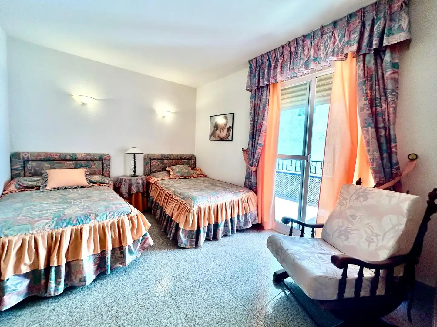 Habitación de Casa adosada en venta en Paterna del Río con Calefacción, Terraza y Trastero