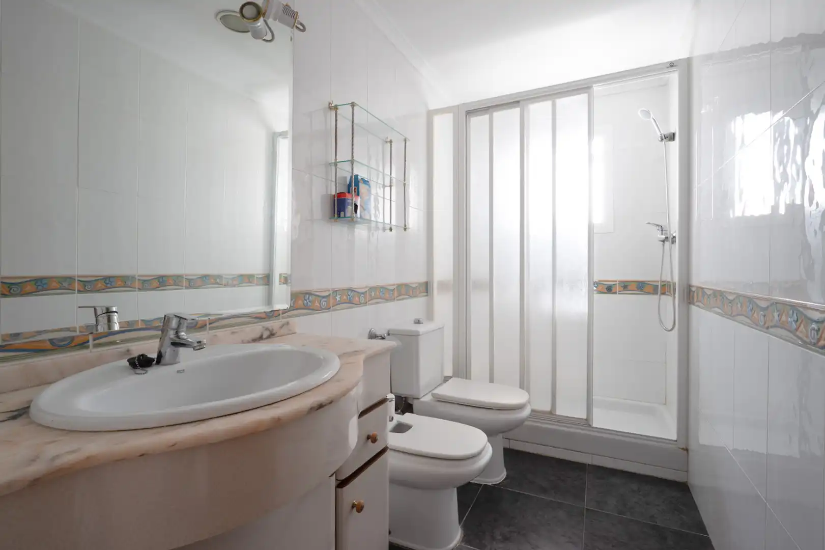 Badezimmer von Wohnung zum Verkauf in Valencia mit Möbliert