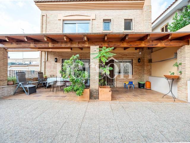 Casa-chalet en Venta en Casas Verdes - Ermita