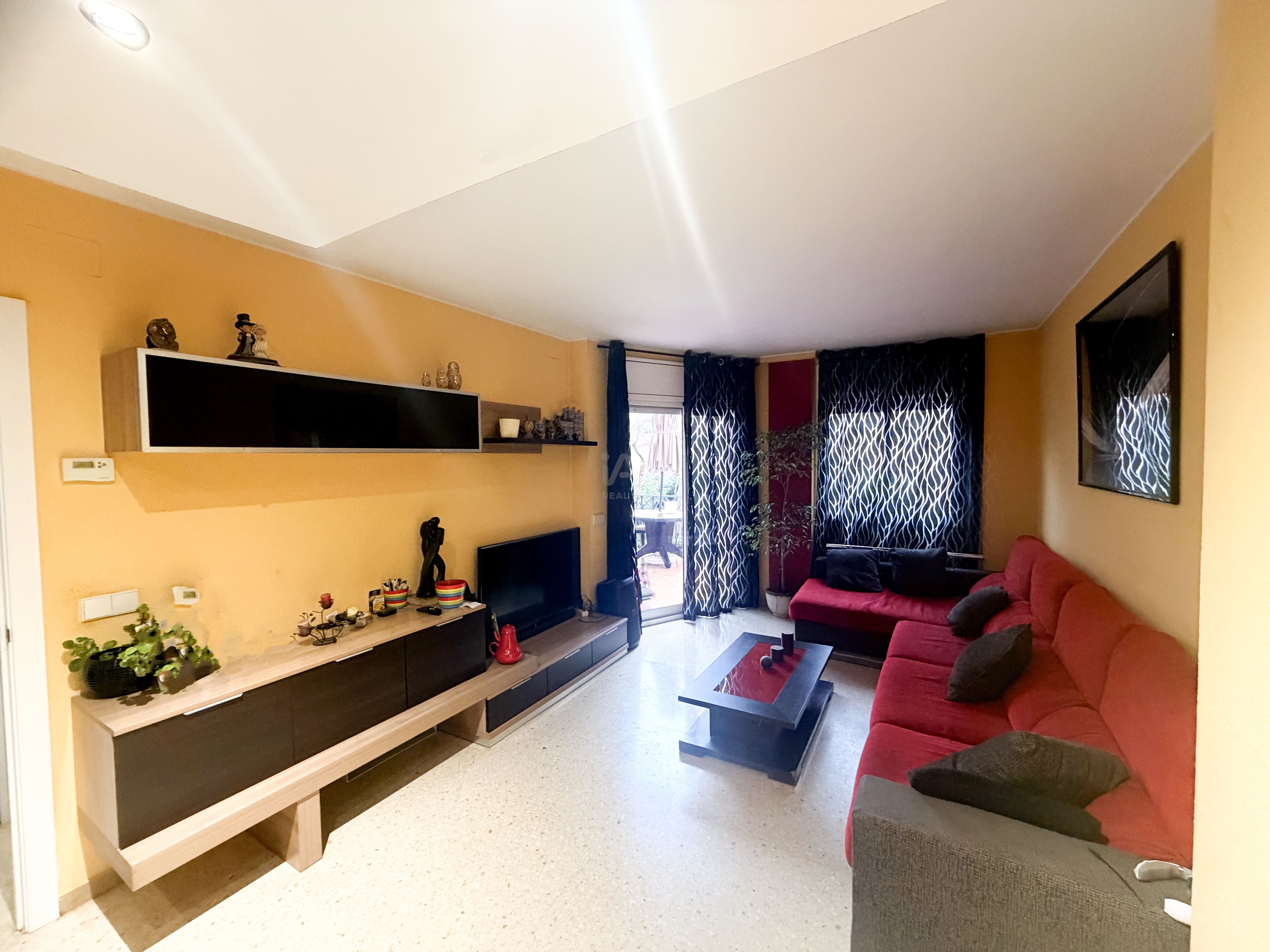 Sala de estar de Dúplex en venta en Martorell con Aire acondicionado, Calefacción y Terraza