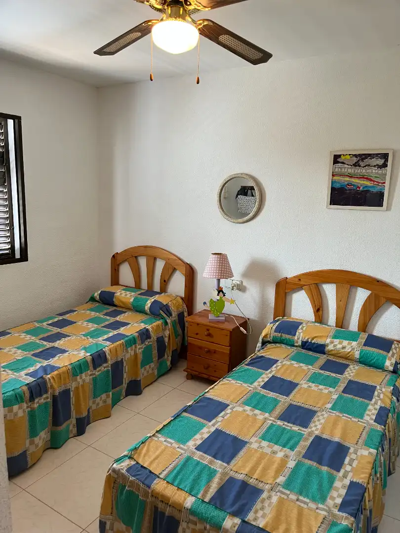 Dormitori de Casa o xalet en venda en Sueca amb Jardí privat, Terrassa i Moblat