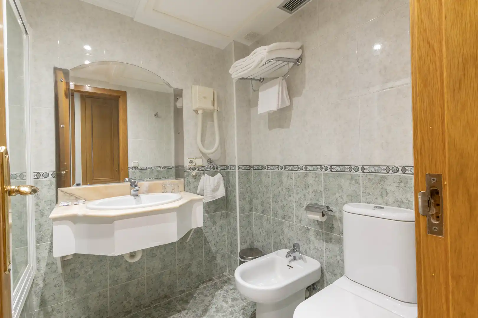 Baño de Edificio en venta en Cavia