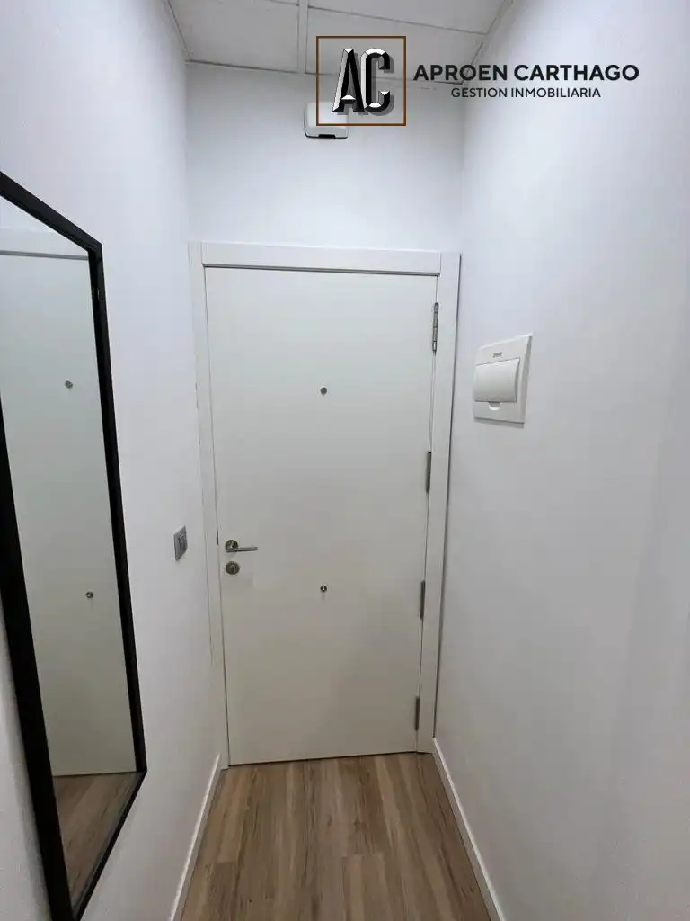 Study for rent in Calle Gloria, Casco Antiguo