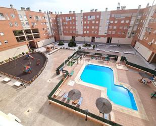 Piscina de Pis en venda en Rivas-Vaciamadrid amb Aire condicionat, Terrassa i Piscina