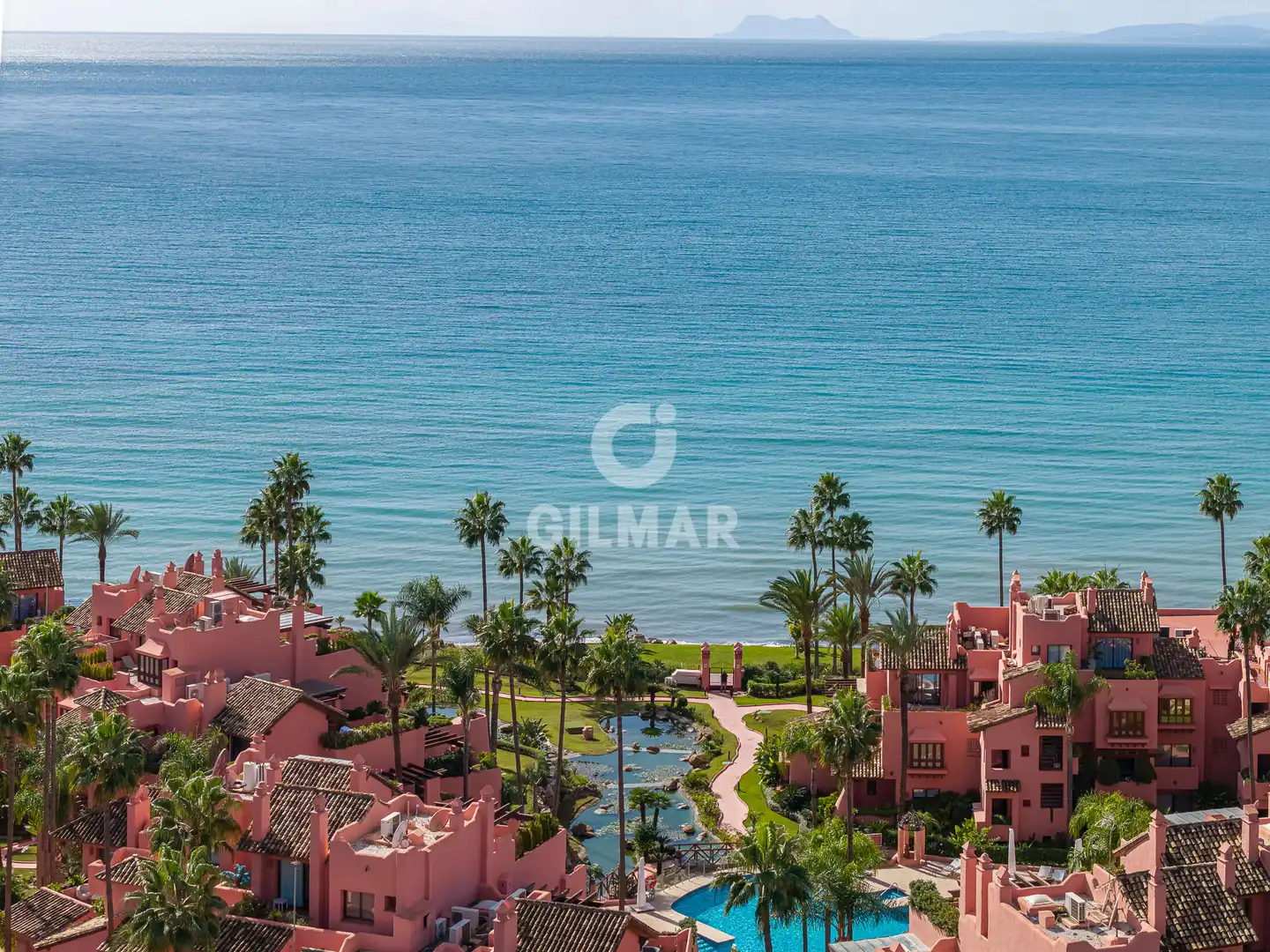 Apartamento con terraza en venta en Selwo, imagen 2