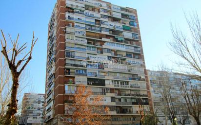 Vista exterior de Pis en venda en  Madrid Capital amb Aire condicionat, Calefacció i Terrassa