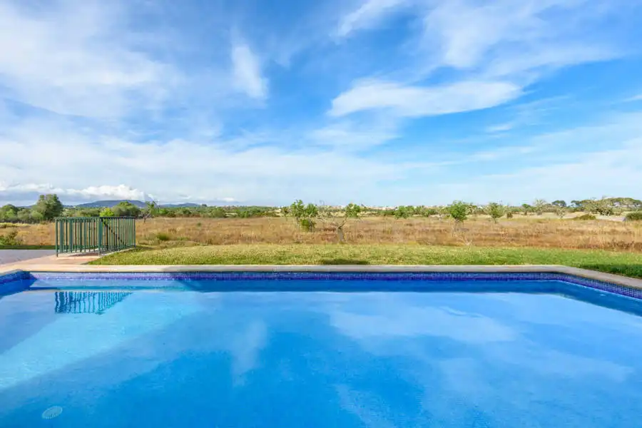 Casa rústica con piscina en venta en Santanyí Poble, imagen 2