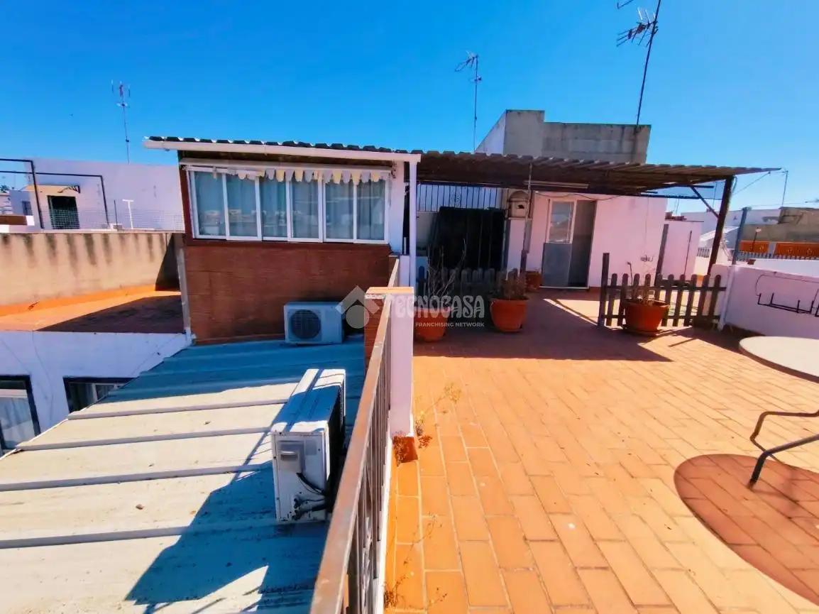 Terraza de Piso en venta en Coria del Río