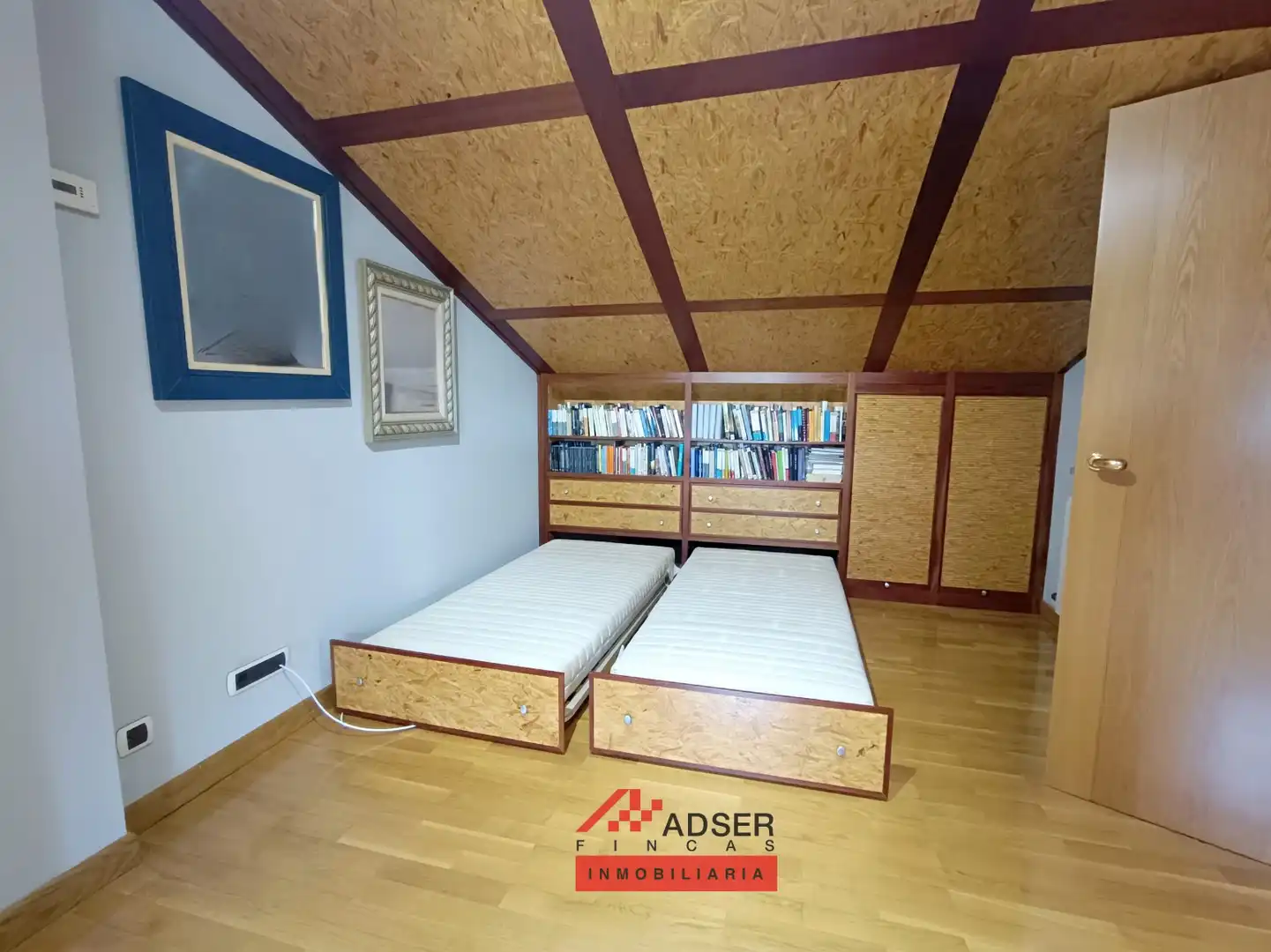 Casa o xalet en venda en  Logroño amb Aire condicionat, Calefacció i Jardí privat