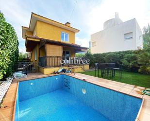 Exterior view of House or chalet for sale in La Moraleja  with Air Conditioner, Private garden and Terrace