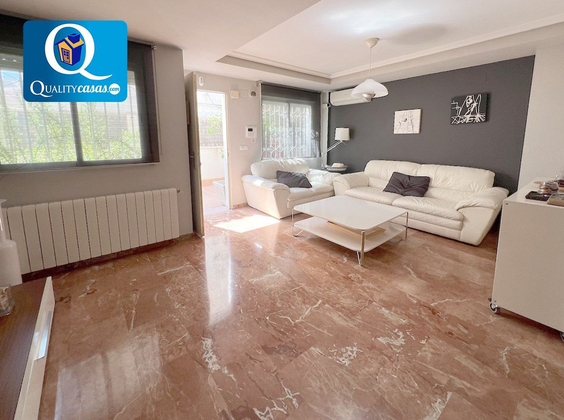 Living room of Single-family semi-detached for sale in Alicante / Alacant  with Air Conditioner, Heating and Terrace