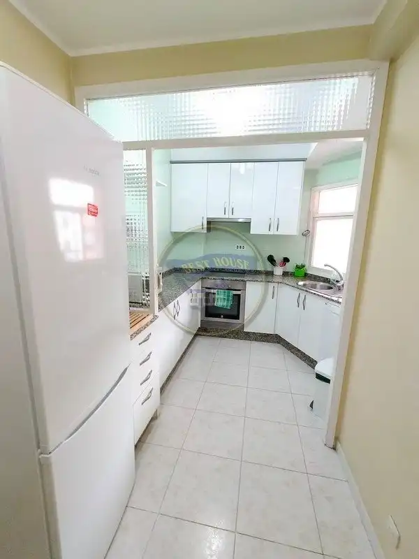 Kitchen of Flat for rent in Vigo   with Heating, Parquet flooring and Terrace