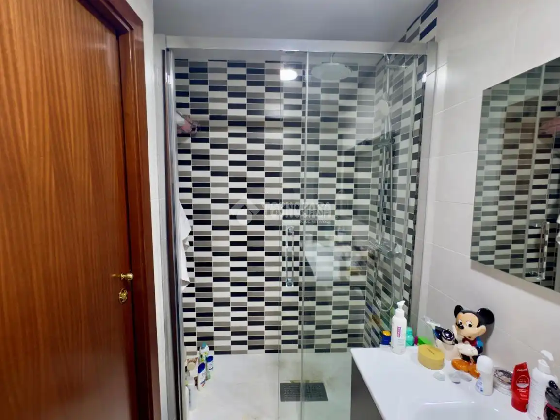Bathroom of Flat for sale in Las Rozas de Madrid  with Air Conditioner, Heating and Terrace