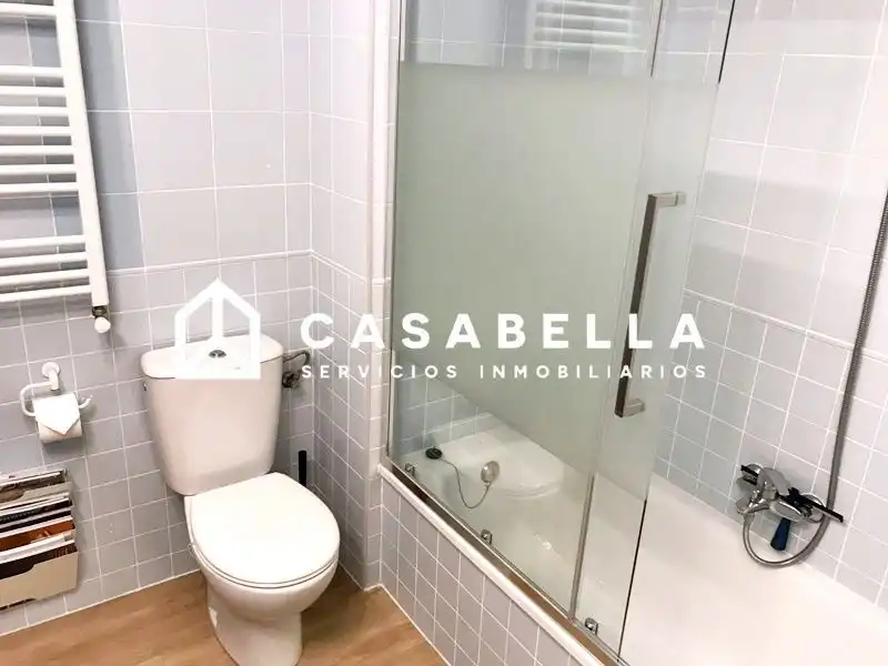 Baño de Piso de alquiler en Valencia con Aire acondicionado, Calefacción y Terraza