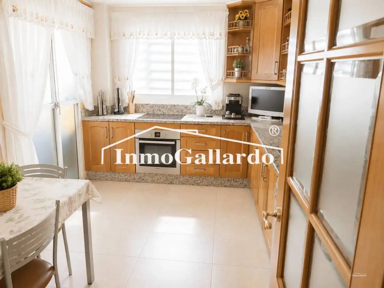 Cocina de Piso de alquiler en Málaga con Aire acondicionado, Terraza y Amueblado