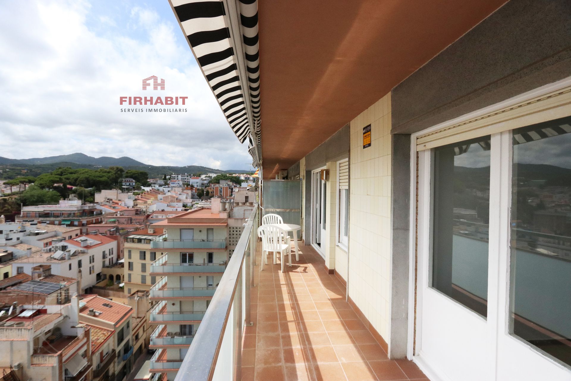 Exterior view of Flat for sale in Arenys de Mar  with Terrace and Balcony