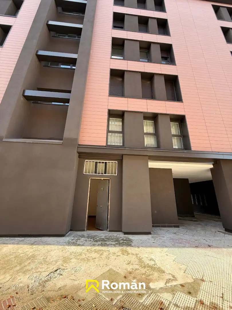 Local comercial en venta en Plaza Rio Arga 7