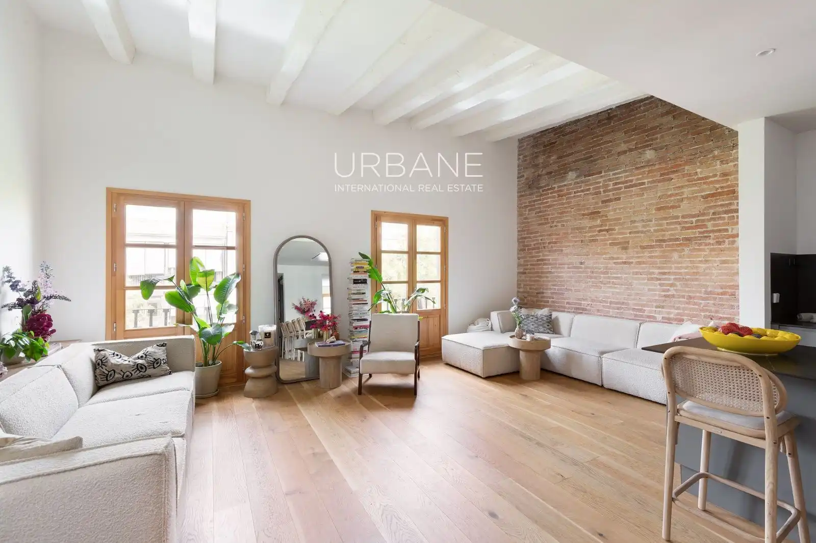 Sala d'estar de Àtic de lloguer en Barcelona amb Aire condicionat, Calefacció i Terrassa