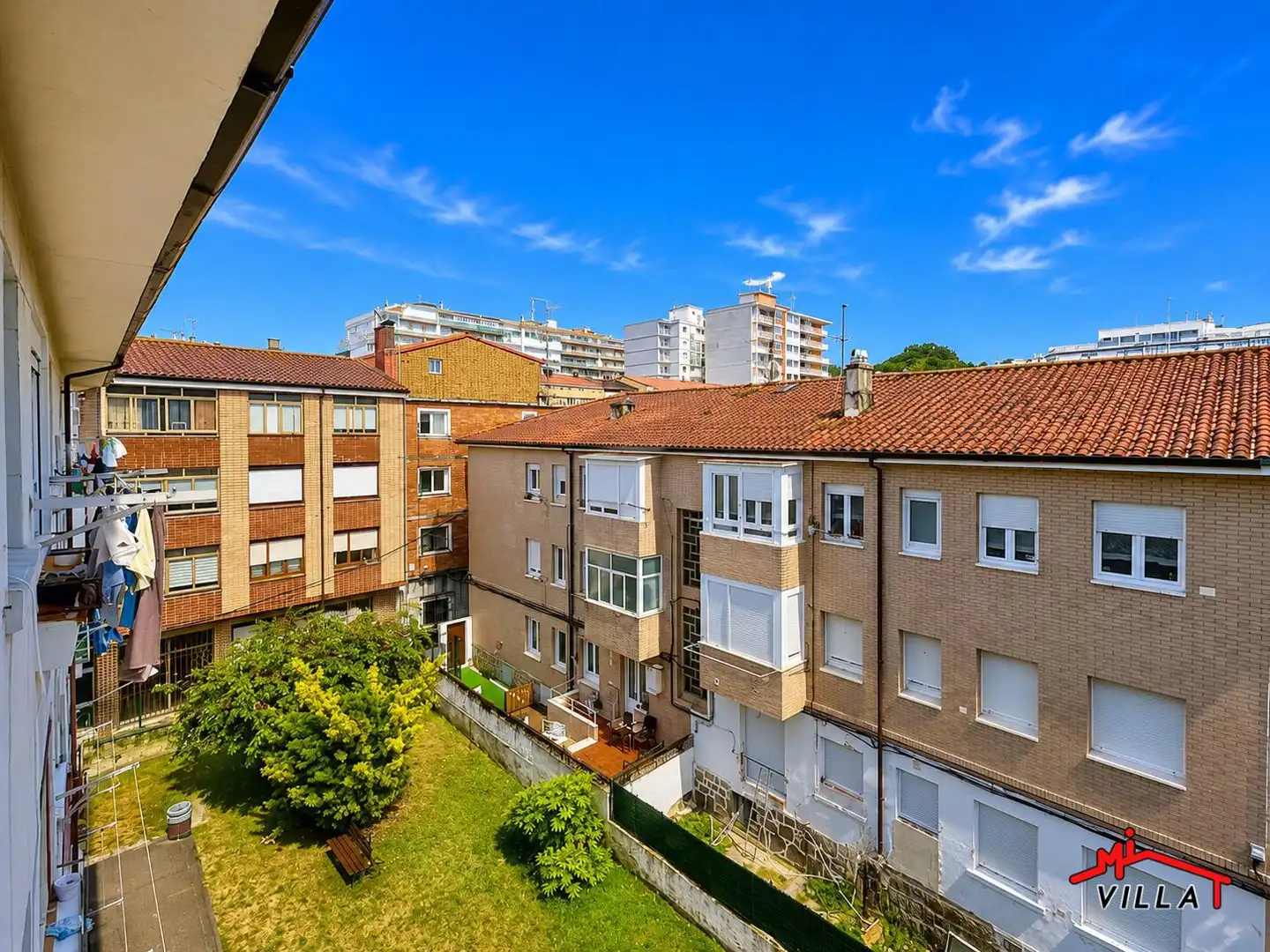 Vista exterior de Piso en venta en Laredo