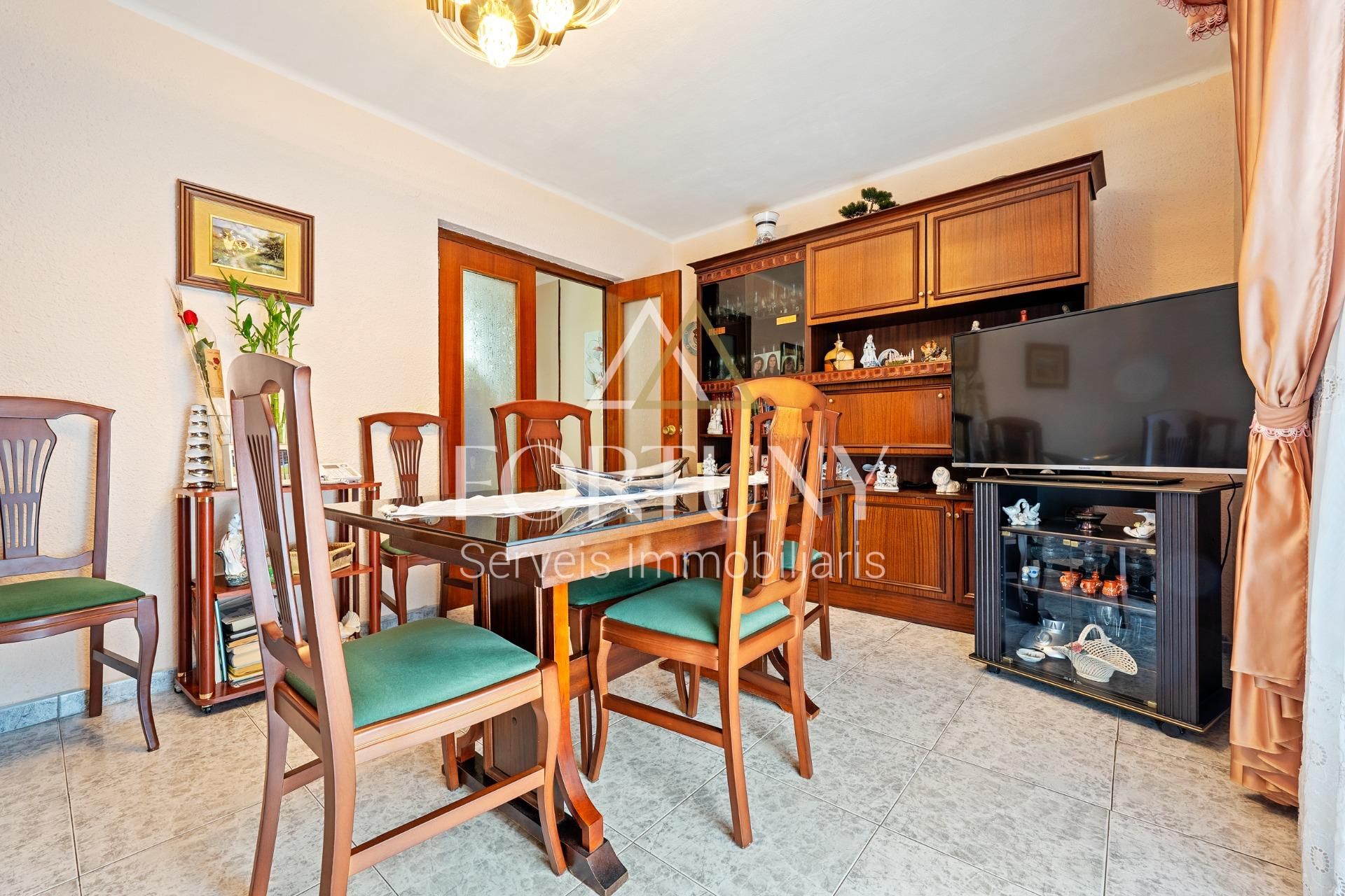 Menjador de Pis en venda en Reus amb Aire condicionat i Terrassa