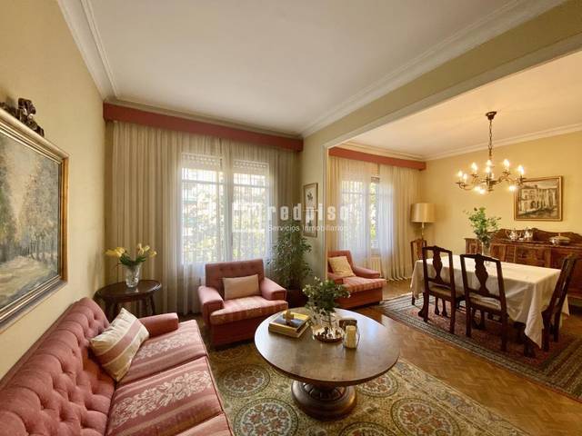 Piso en Venta en Paralelo en El Poble Sec - Parc de Montjuïc