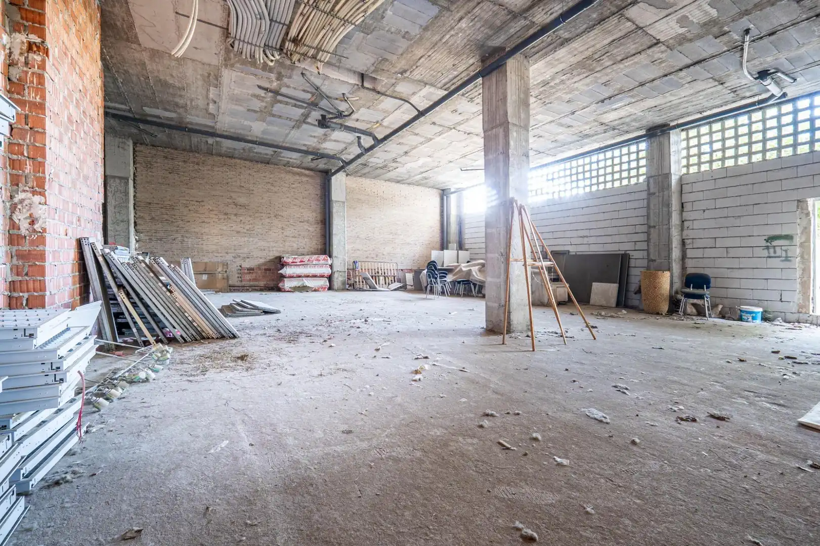 Local comercial en venta en Catedrática Asunción Linares, imagen 5