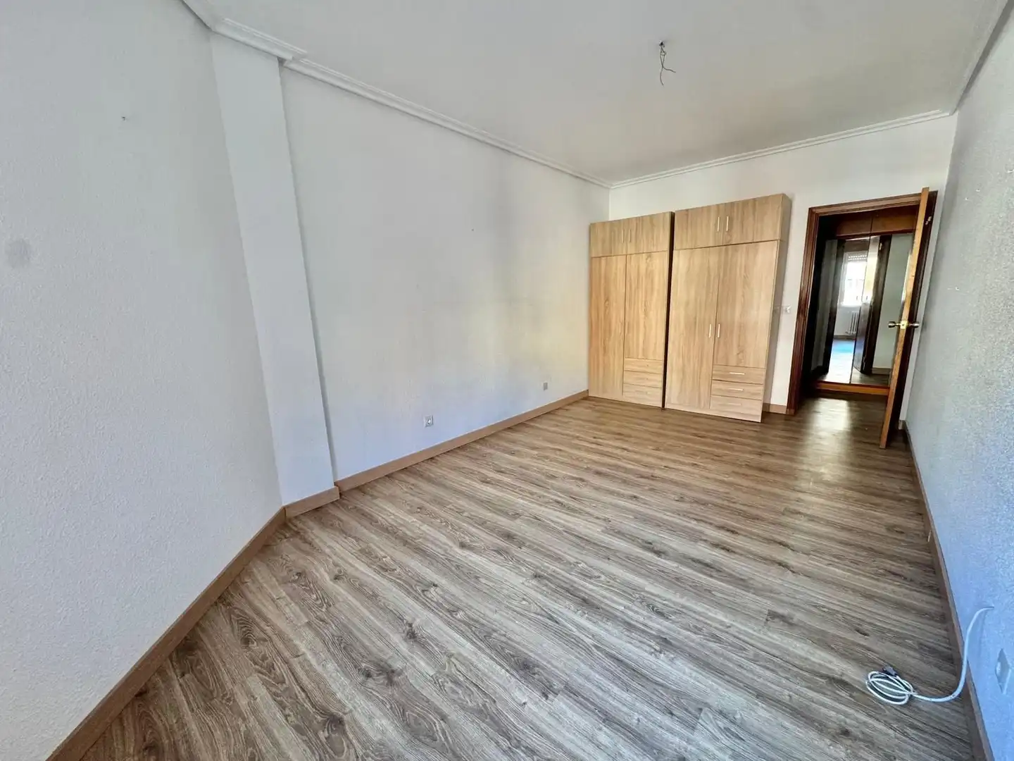 Habitación de Apartamento en venta en  Logroño con Calefacción