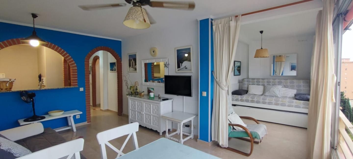 Living room of Flat to rent in Benalmádena  with Air Conditioner, Terrace and Furnished