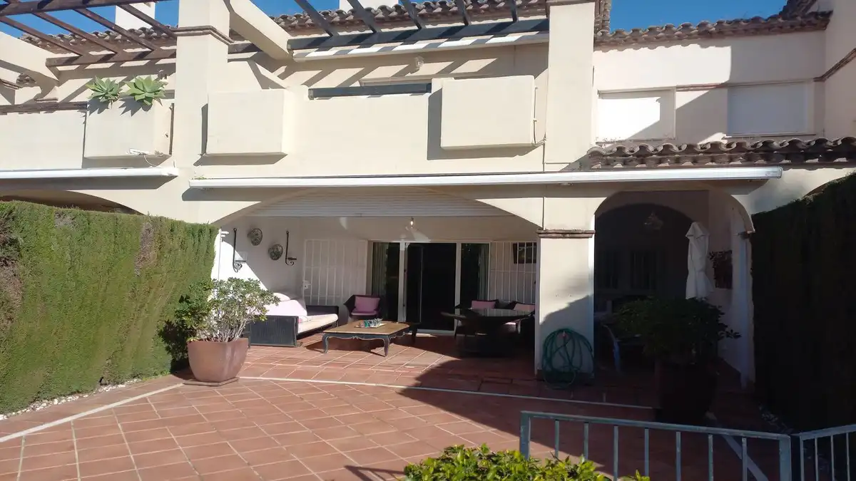 Reihenhaus mit Pool zum Verkauf in Marbella,Guadalmina,Camino Cortes, imagen 3